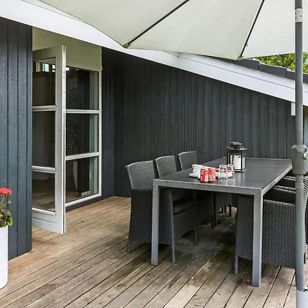 3 Bedroom Stunning In Ferienhaus *