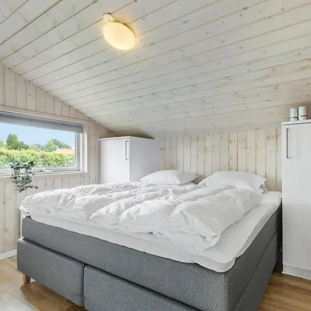 3 Bedroom Stunning In Ferienhaus *